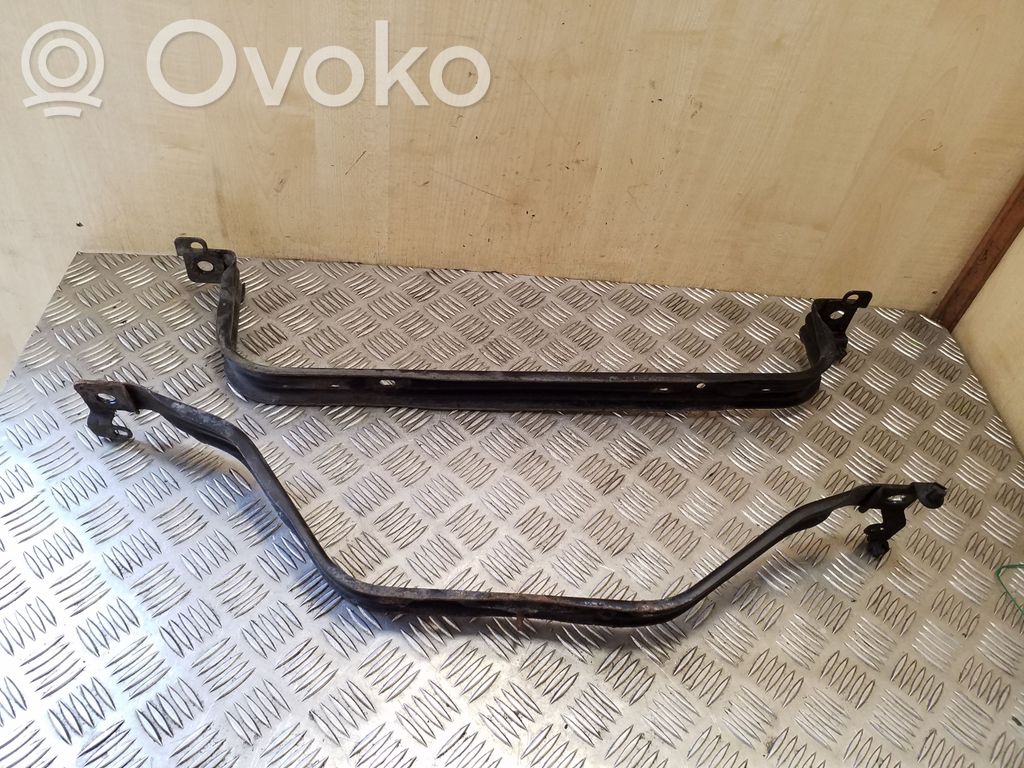 Volvo S80 Uchwyt / Mocowanie zbiornika paliwa 