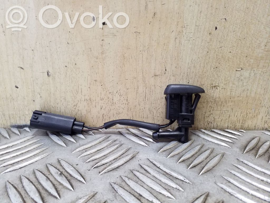 BMW X3 E83 Spritzdüse Scheibenwaschanlage 
