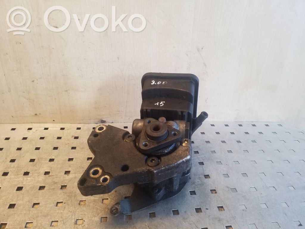BMW X5 E53 Power steering pump 