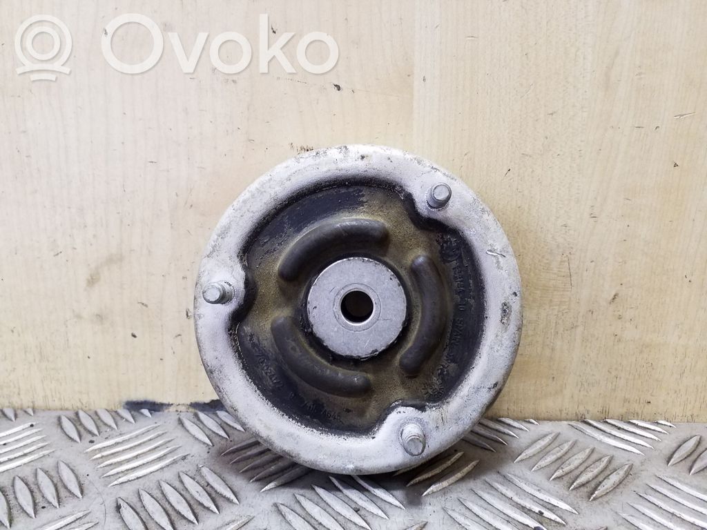 Front shock absorber mounting bracket   7002412