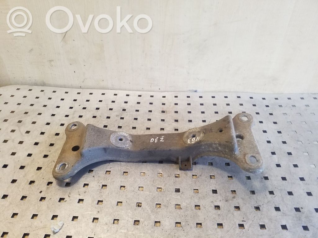 Gearbox mounting bracket   6760300