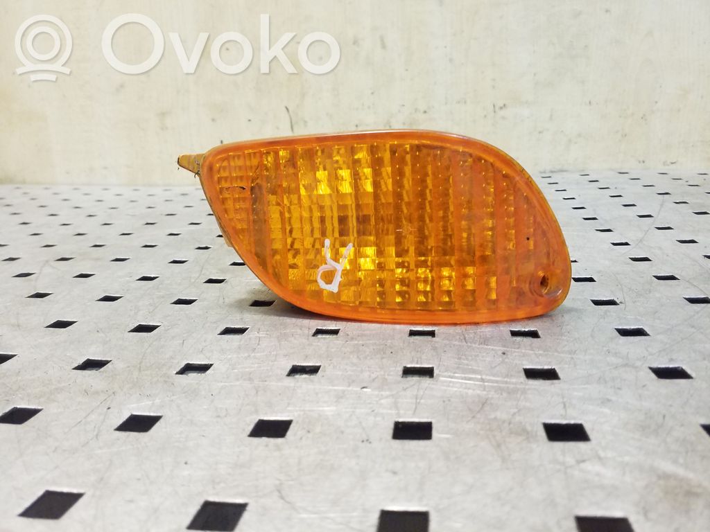 Front indicator light   XS4113368A