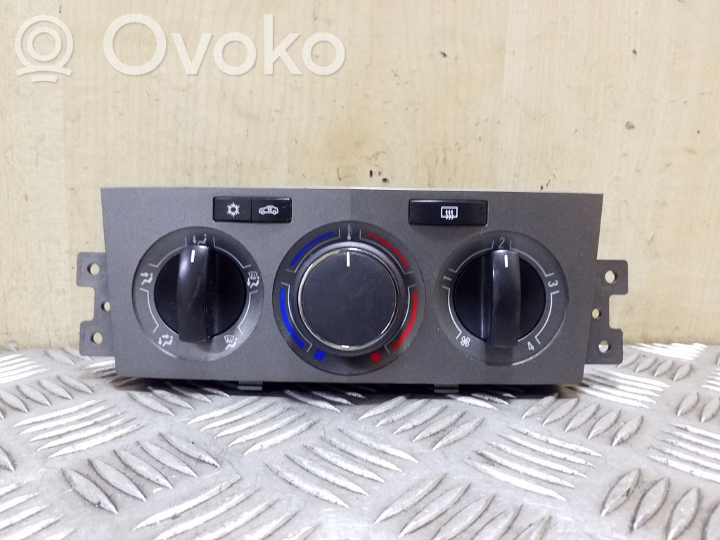 Opel Antara Climate control unit 