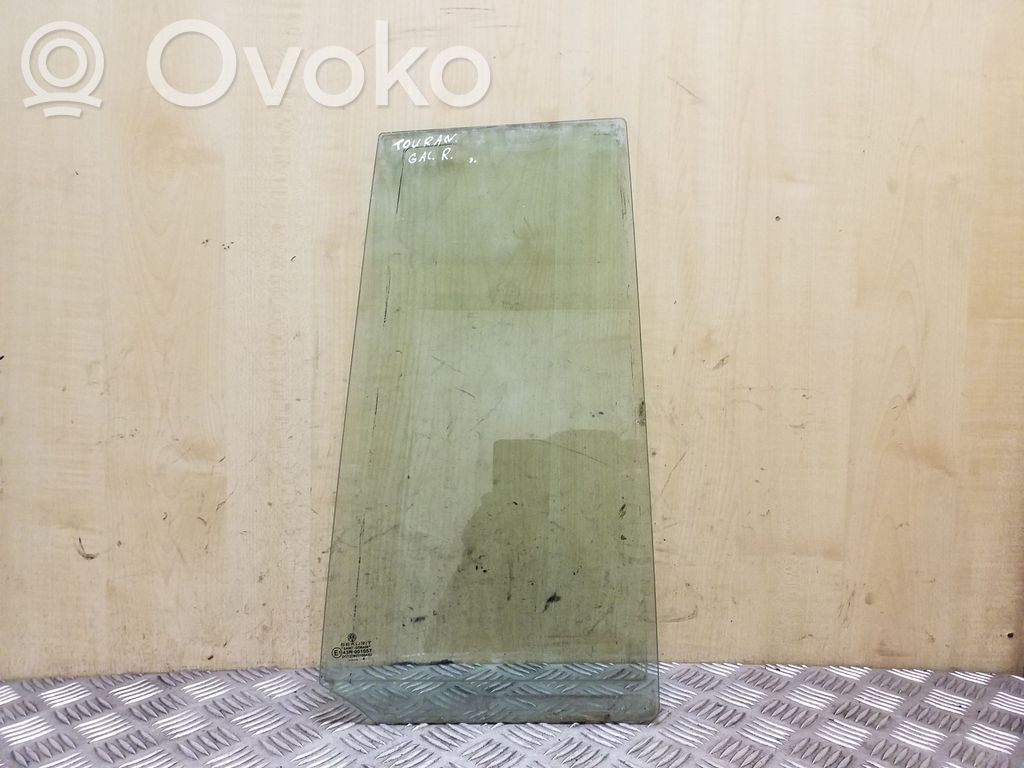 Ventanilla de ventilación de la puerta trasera