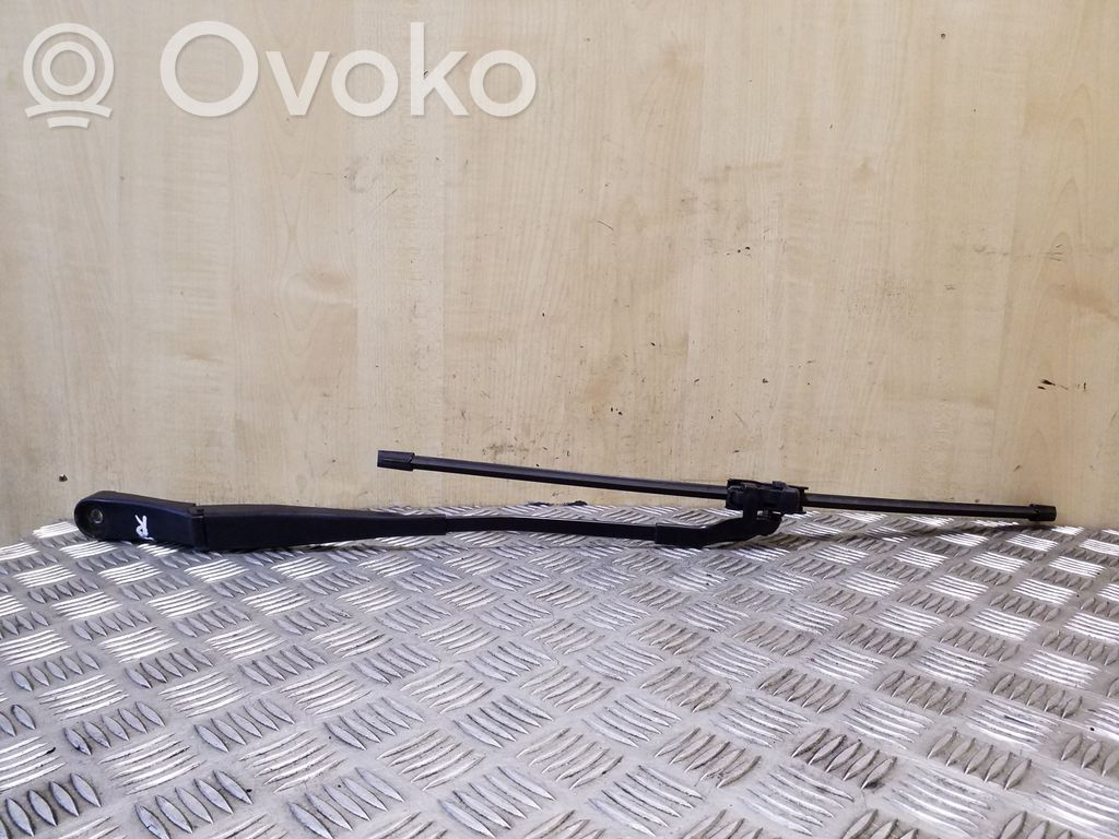 Volkswagen Touareg II Ramię wycieraczki szyby przedniej / czołowej 
