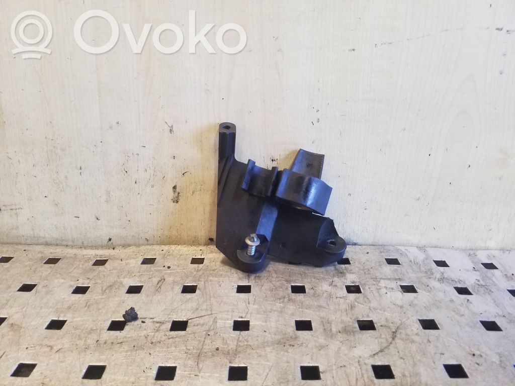 BMW X3 E83 Other engine bay part 