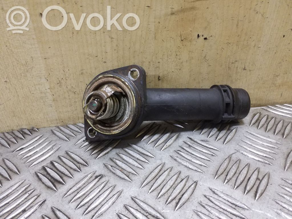 Audi A6 S6 C6 4F Termostaatin kotelo 