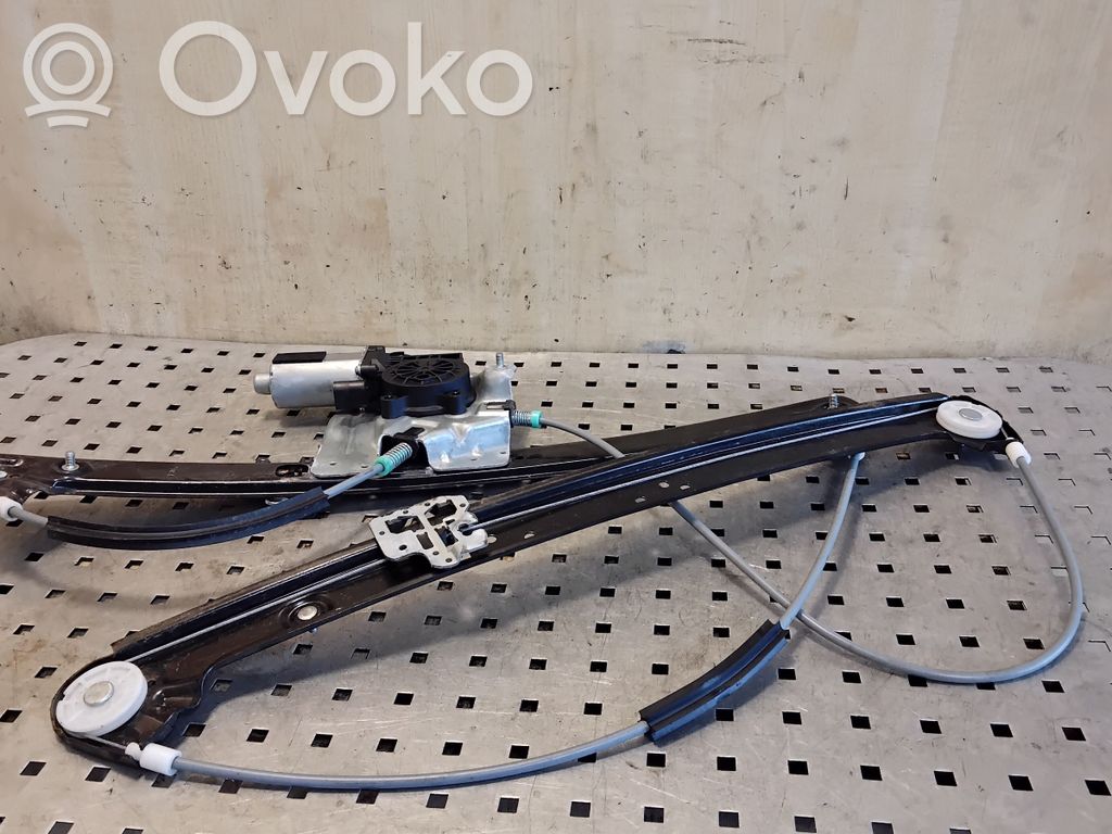 Mécanisme de lève-vitre avec moteur