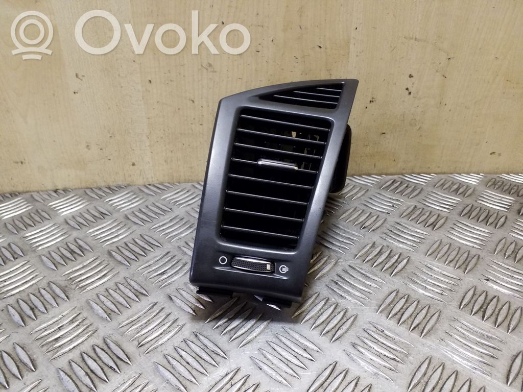 Hyundai i40 Grilă ventilație/ramă laterală bord