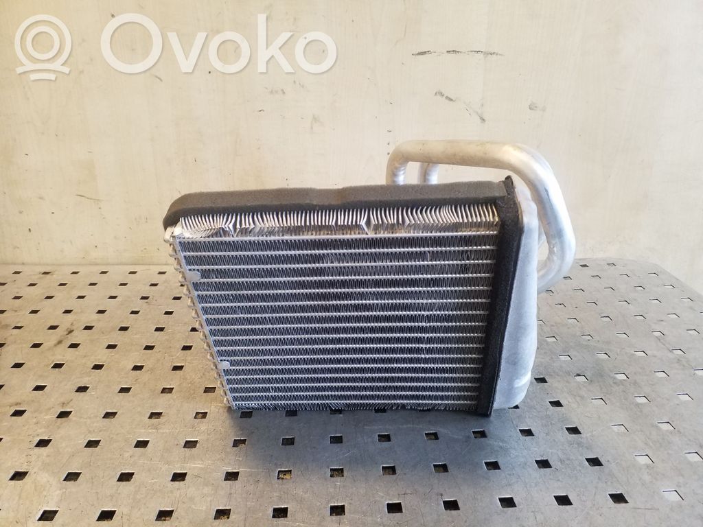 Volkswagen PASSAT B7 Radiatore riscaldamento abitacolo