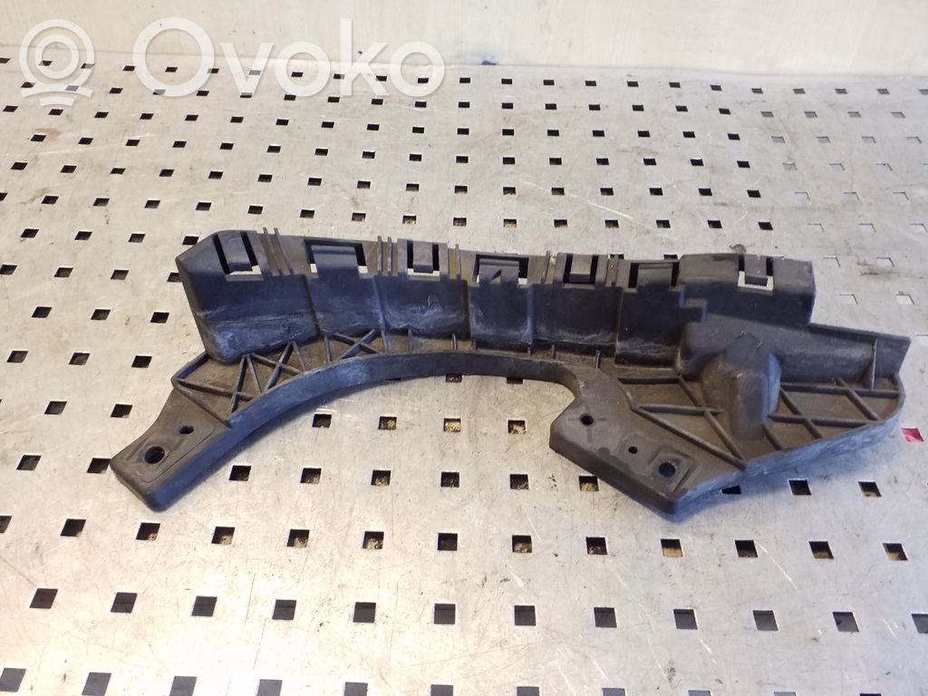 Front bumper mounting bracket