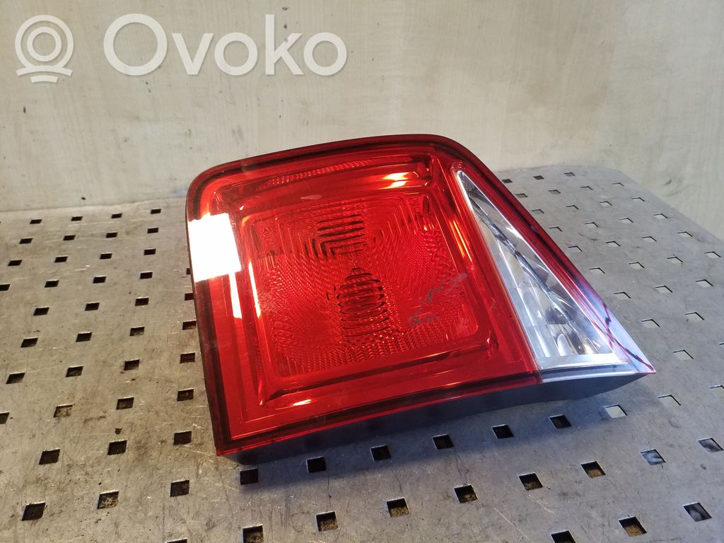 Chevrolet Orlando Rückleuchte Heckleuchte innen 