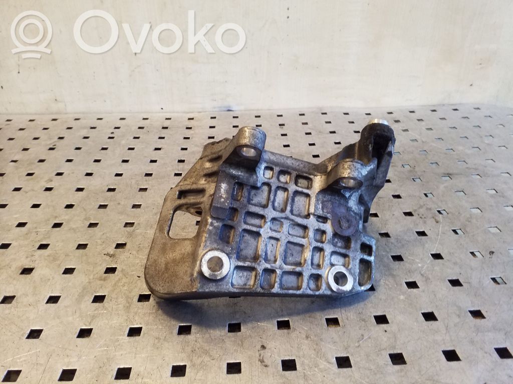 Audi A6 C7 Suport generator/alternator 
