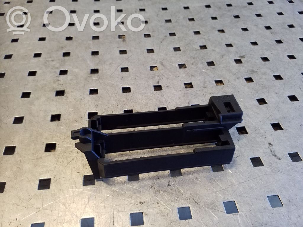 Audi A6 C7 Kita salono detalė 