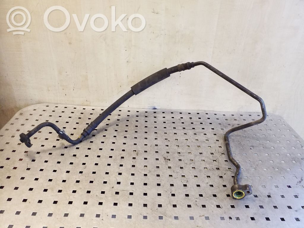 Volvo XC90 Ilmastointilaitteen putki (A/C) 