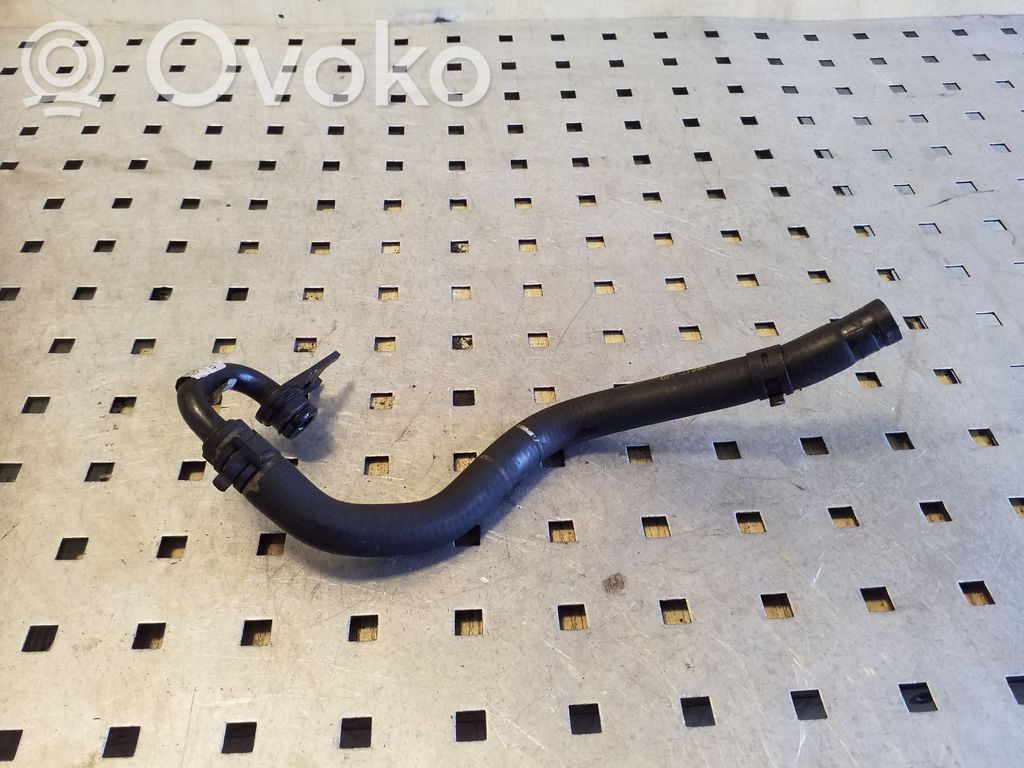 Audi A8 S8 D4 4H Engine coolant pipe/hose 