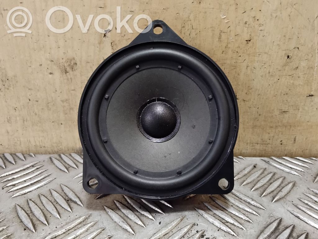 BMW X3 E83 Altavoz de la puerta delantera 