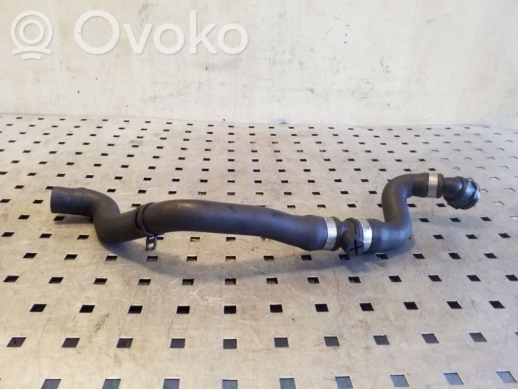 BMW X3 E83 Engine coolant pipe/hose 