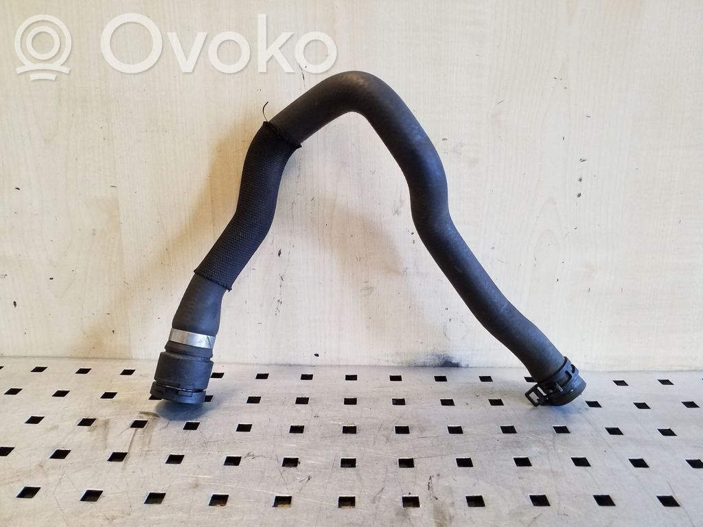 BMW X3 E83 Engine coolant pipe/hose 