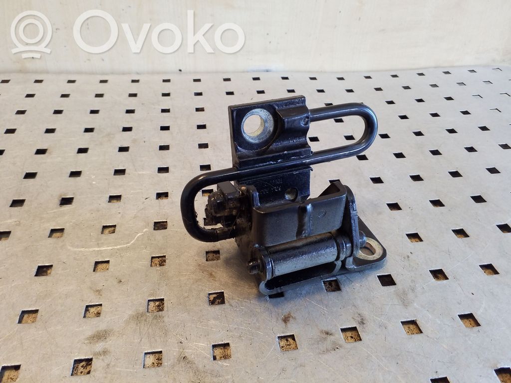 Volkswagen Polo IV 9N3 Balama inferioară ușă spate