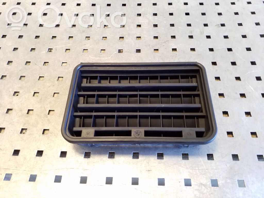 BMW X5 E53 Grilă ventilație laterală 