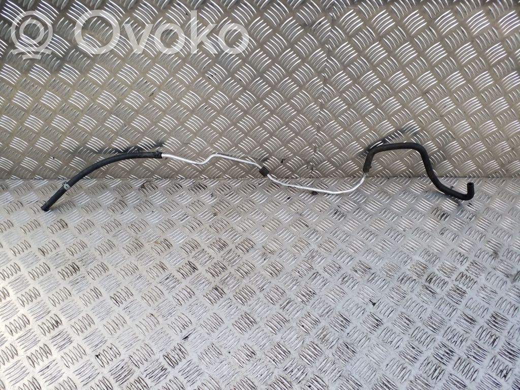 Mercedes-Benz E W212 Conductă/furtun lichid de răcire motor 