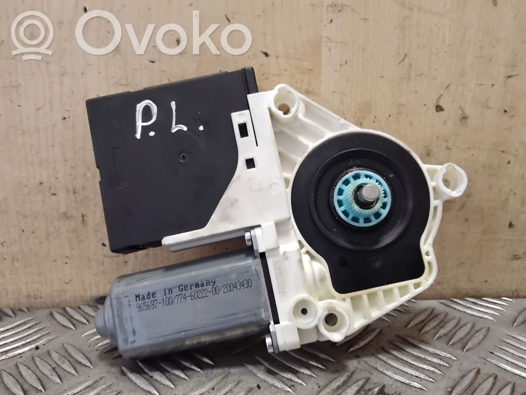 Volkswagen PASSAT CC Silnik regulatora szyby drzwi przednich