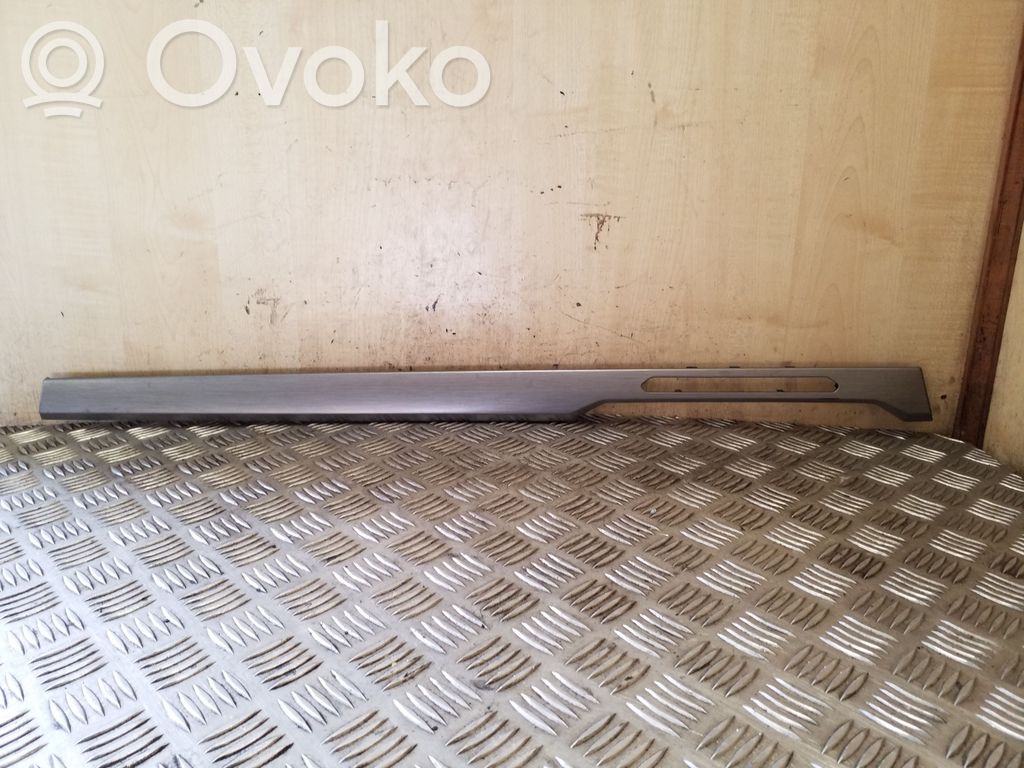 Volkswagen PASSAT B8 Rivestimento del pannello 