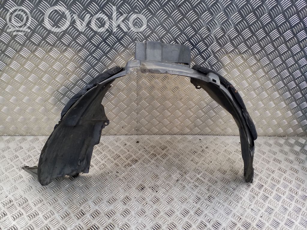 Nissan X-Trail T30 Rivestimento paraspruzzi passaruota anteriore