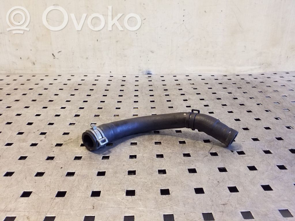 Volkswagen Tiguan Engine coolant pipe/hose 