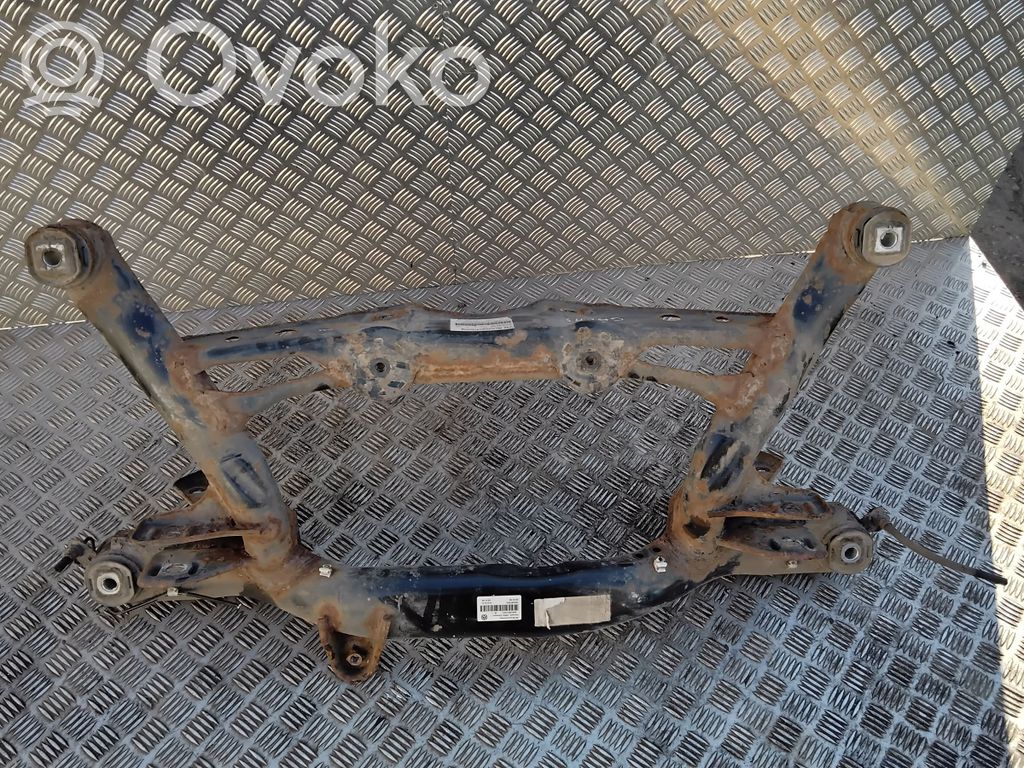 Volkswagen Tiguan Rama pomocnicza tylna 