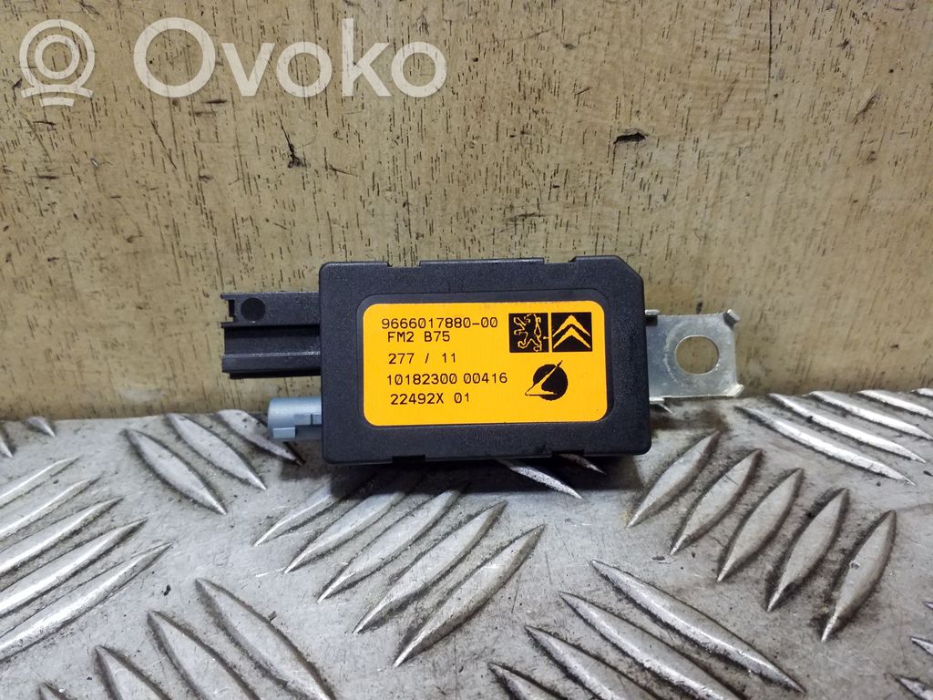 Citroen DS4 Antenos stiprintuvas 