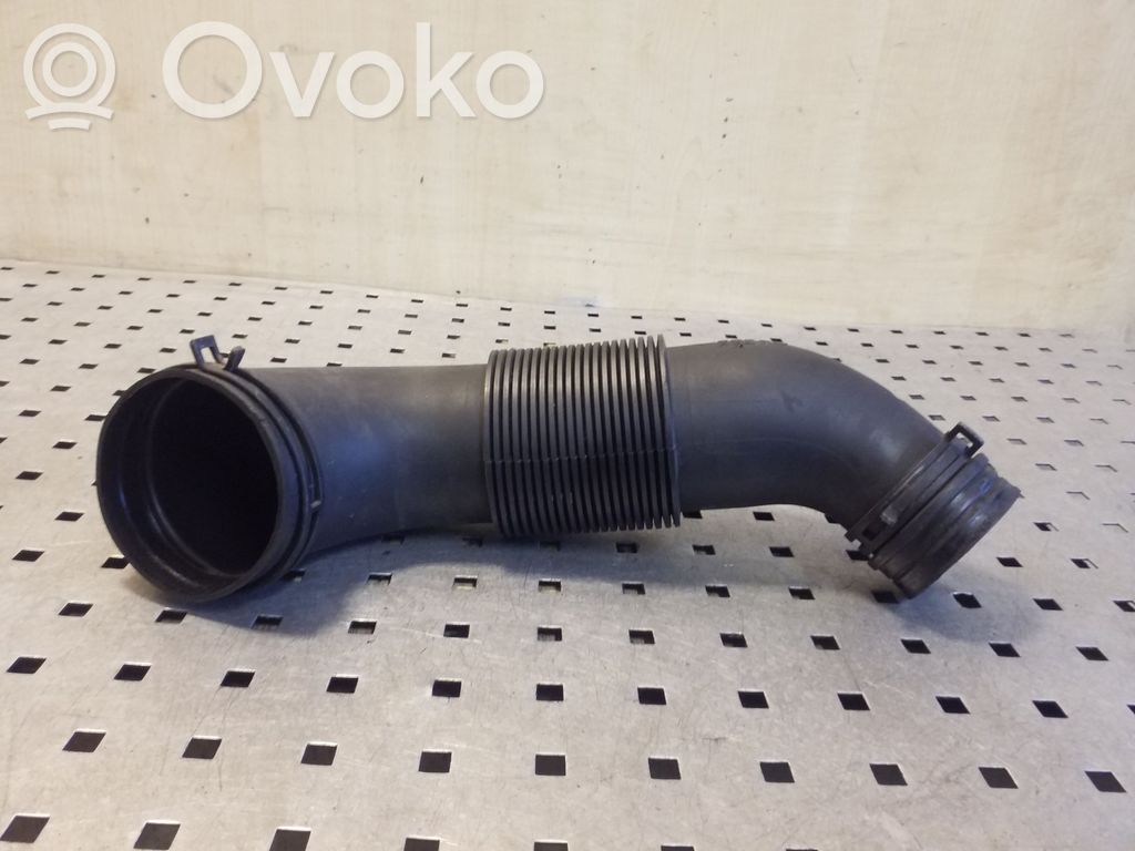 Audi Q7 4L Parte del condotto di aspirazione dell'aria