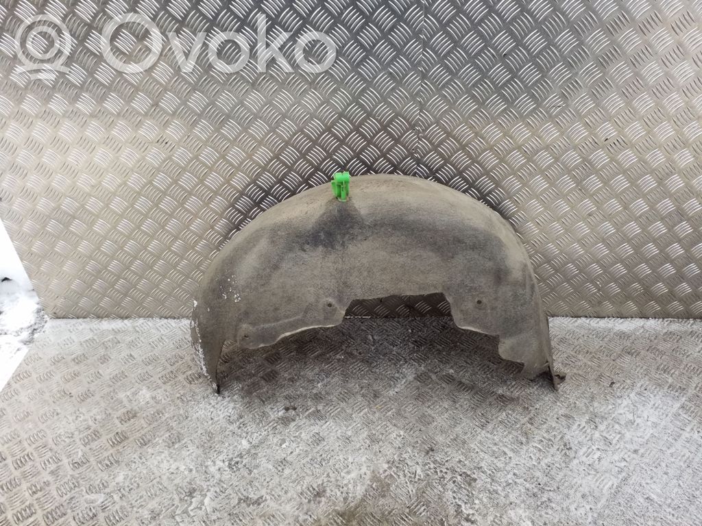 Toyota Corolla E120 E130 Apărători interioare aripă roată spate 