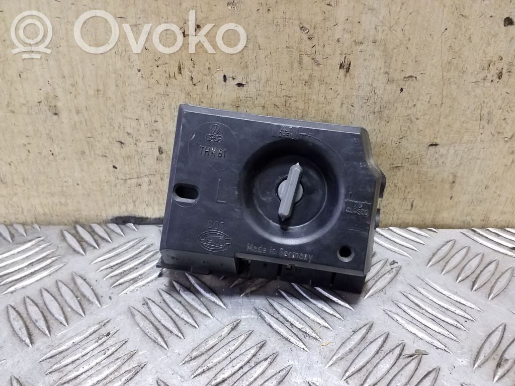 Audi 100 S4 C4 Takavalon osa 