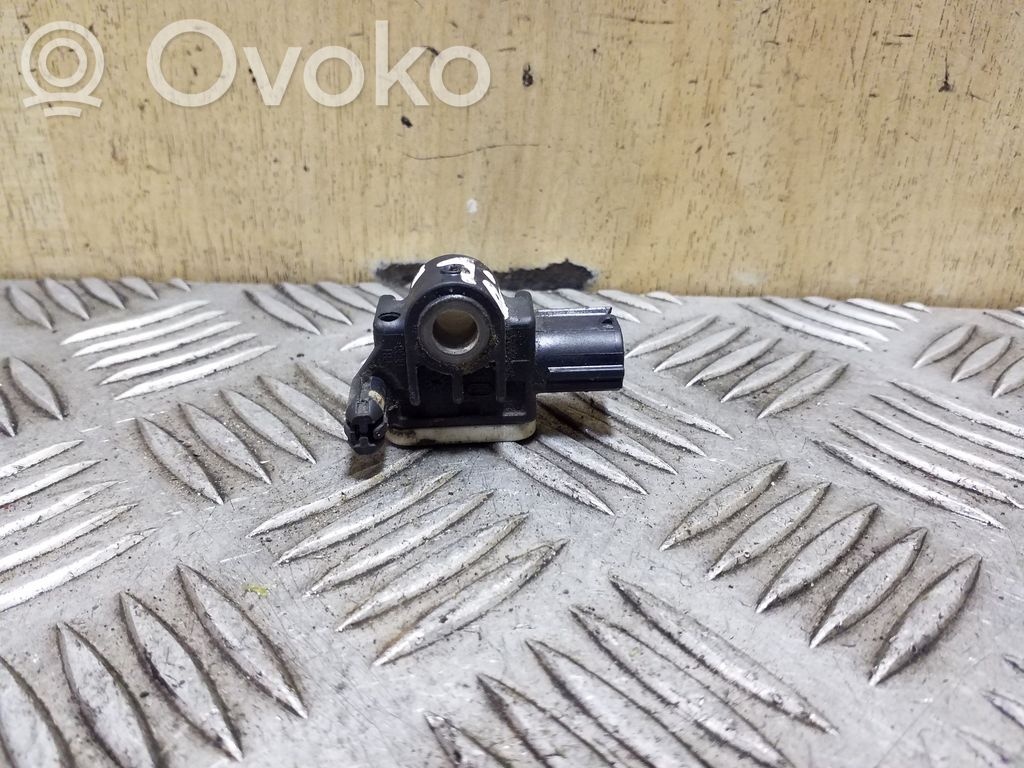 Sensor impacto/accidente para activar Airbag   8651A165