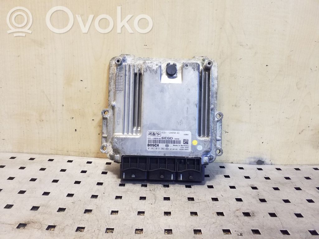 Land Rover Freelander 2 - LR2 Engine control unit/module 