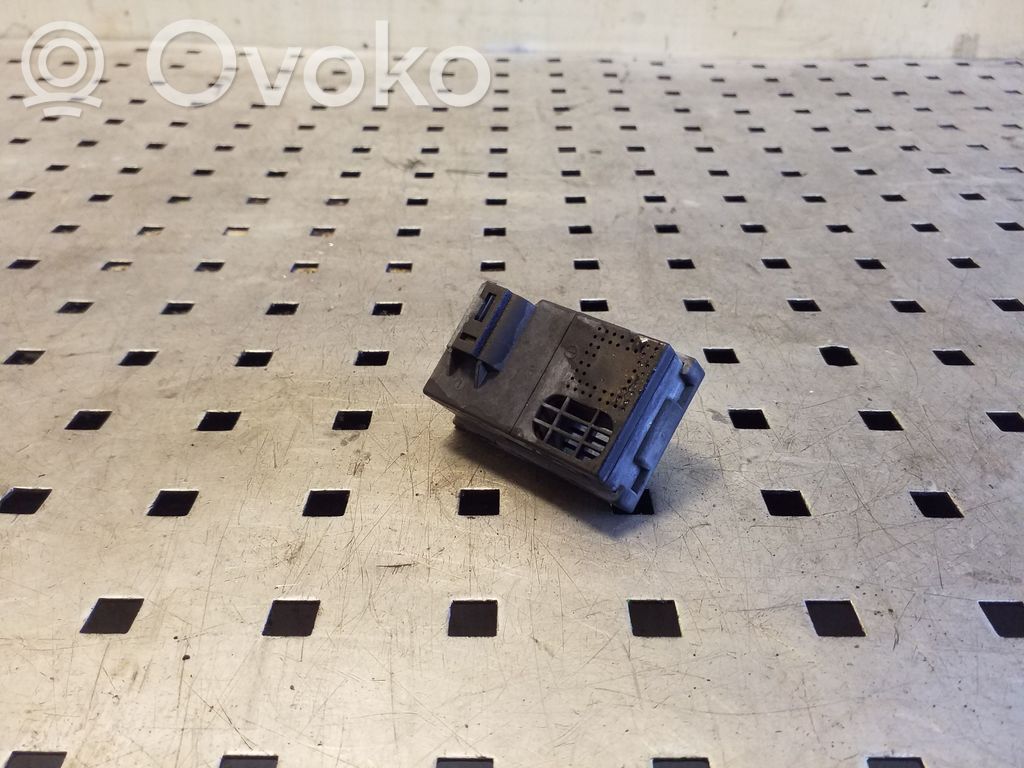 Chevrolet Captiva Interior temperature sensor 