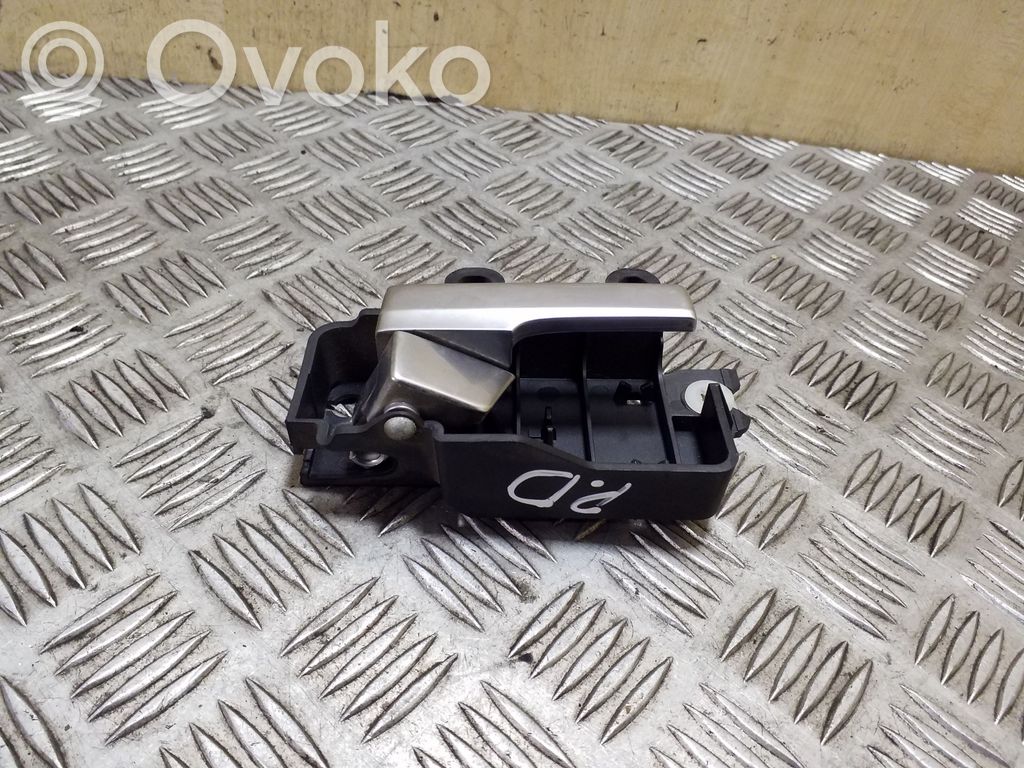 Etuoven sisäkahva   3M51R22600AA