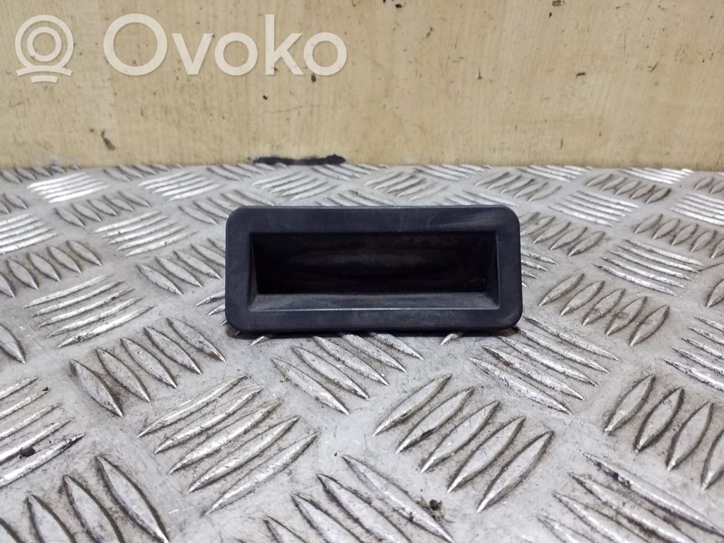Interruptor para abrir la puerta trasera   6M5119B514AC