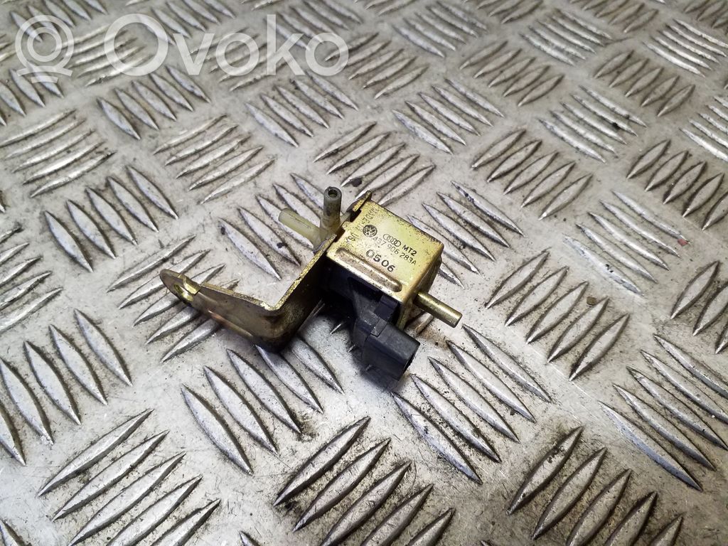 Electroválvula del turbo   437906283A