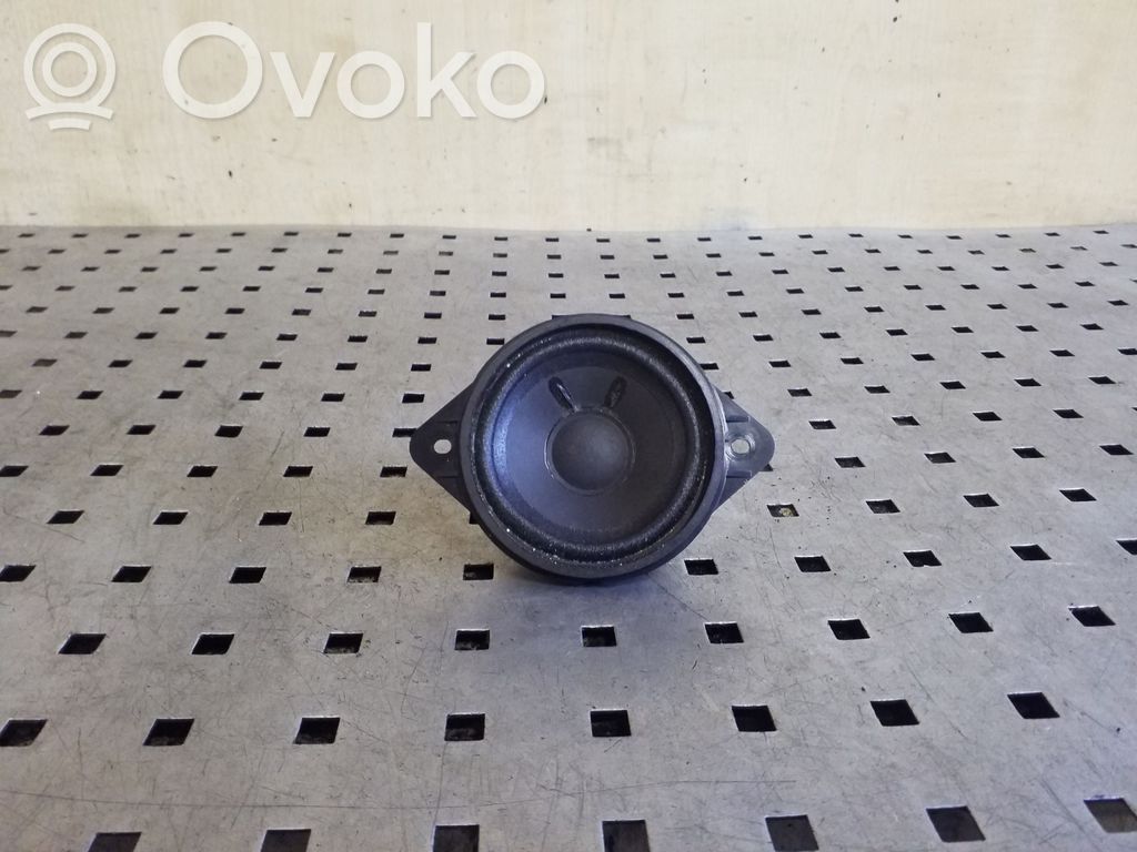 Audi Q7 4L Panel speaker 