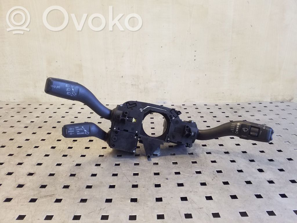 Audi Q7 4L Commodo, commande essuie-glace/phare 