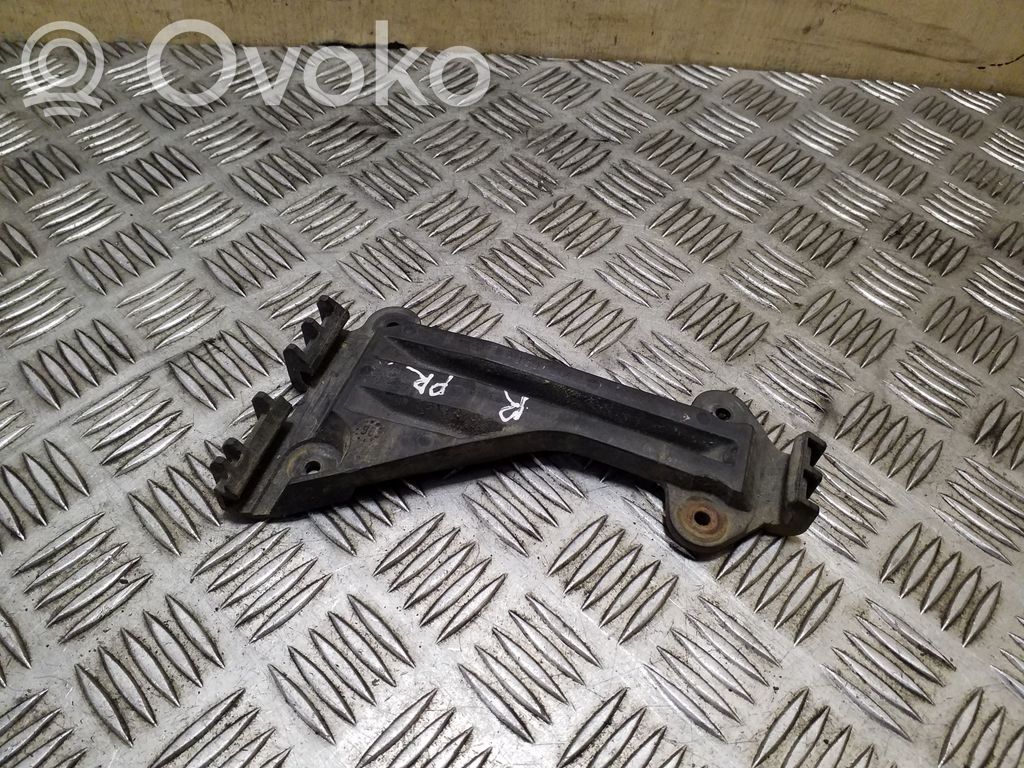 Audi A6 S6 C4 4A Staffa di rinforzo montaggio del paraurti anteriore 