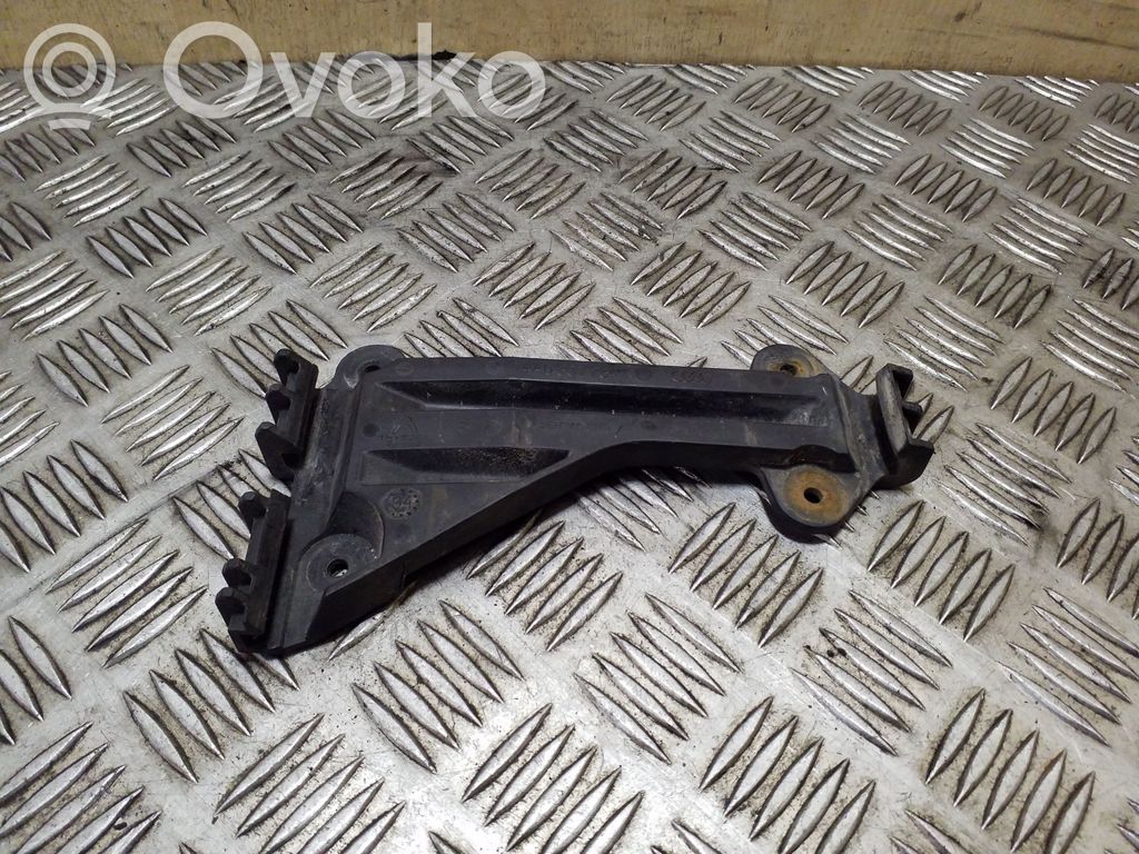 Audi A6 S6 C4 4A Staffa di rinforzo montaggio del paraurti anteriore 