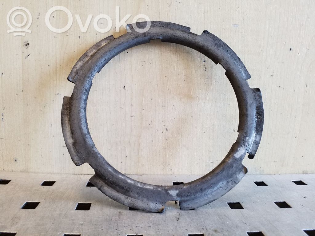 Volkswagen PASSAT B8 Anello/dado di bloccaggio della vite della pompa del carburante nel serbatoio