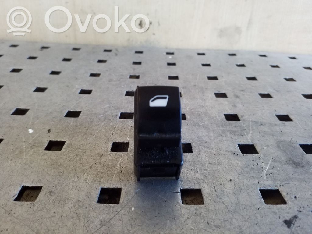 Citroen C4 Grand Picasso Electric window control switch 