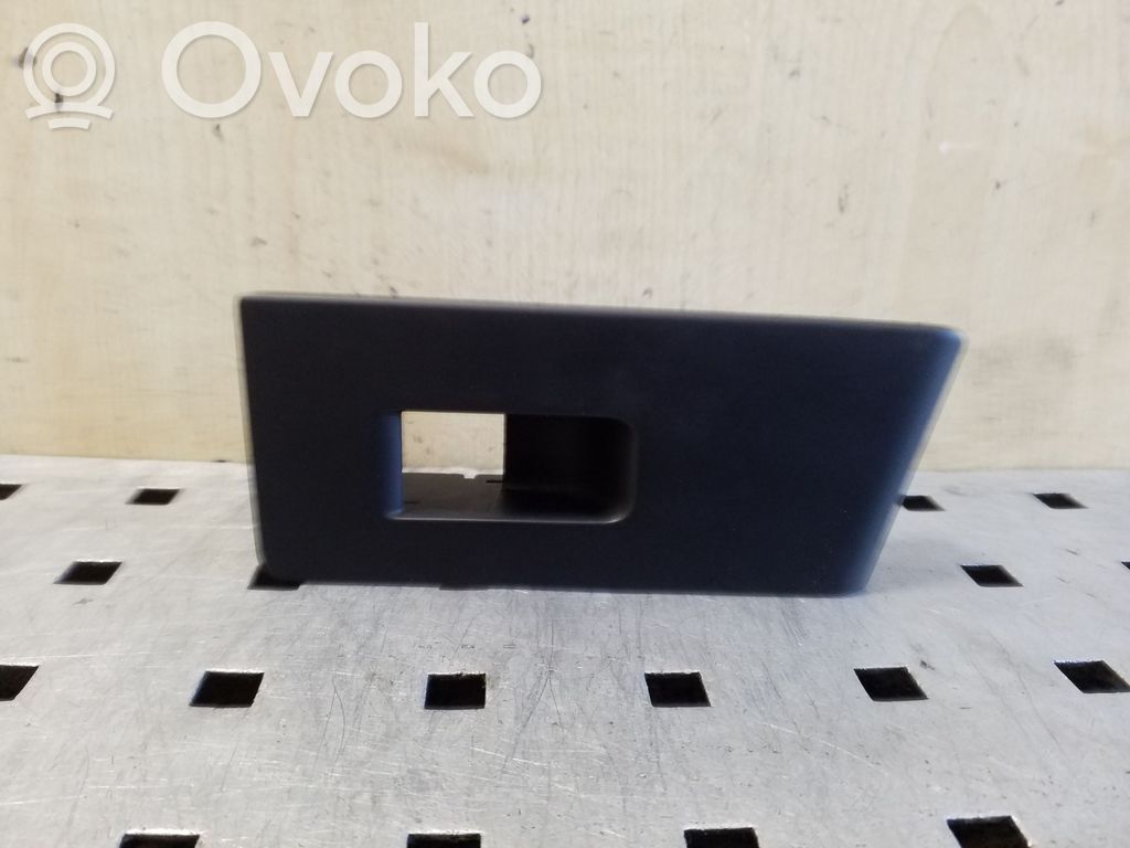 Volkswagen PASSAT B7 Rivestimento pulsantiera finestrino della portiera posteriore