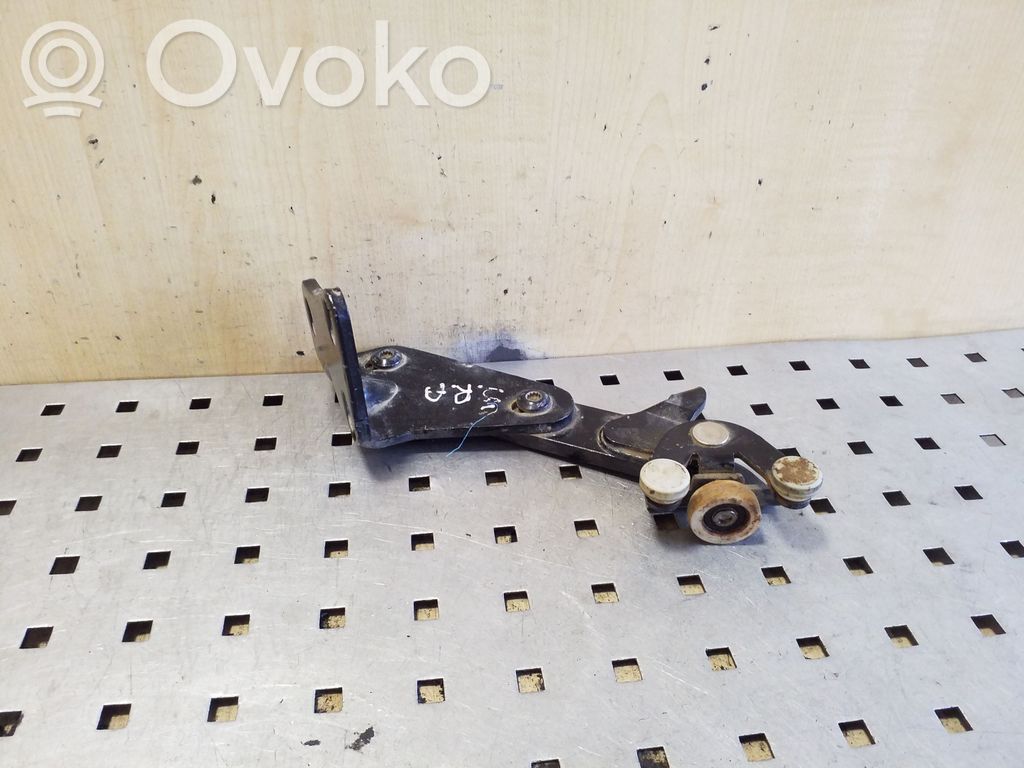 Volkswagen Caddy Guida/cerniera inferiore del rullo del portellone scorrevole