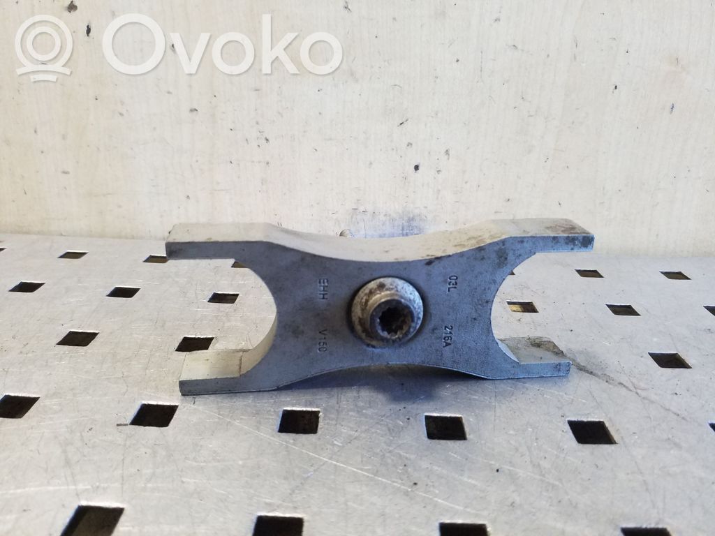 Volkswagen Caddy Halterung Einspritzdüse Injektor 